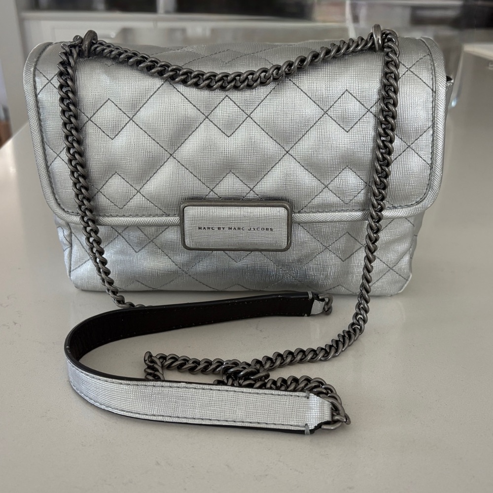 Marc Jacobs Silver Quilted Crossbody Bag